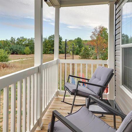 Family Home In Rapid City About 4 Mi To Torch Lake! エクステリア 写真